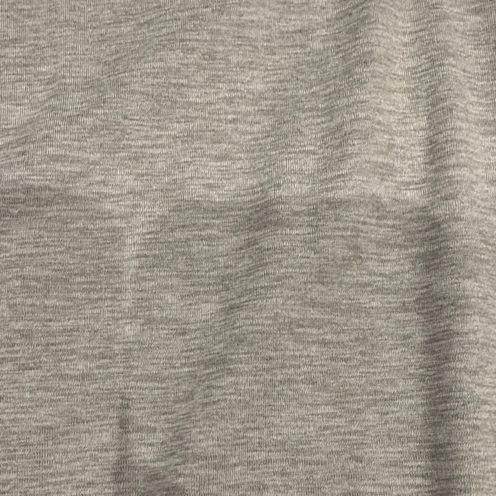 Vuori Light Gray Men’s  Qtr zip - Picture 3 of 4